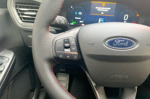 FORD KUGA 2.5 DURATEC 180CH HYBRID ST LINE POWERSHIFT