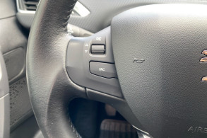 PEUGEOT 2008 1.2 ESSENCE 82CH STYLE