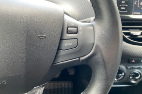 PEUGEOT 2008 1.2 PURETECH 82CH STYLE