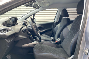 PEUGEOT 2008 1.2 PURETECH 82CH STYLE