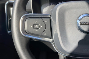 VOLVO XC40 T3 163CH MOMENTUM GEARTRONIC 8