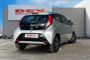 TOYOTA AYGO 1.0 VVT I 72CH X PLAY X SHIFT 5P MY21