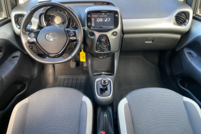 TOYOTA AYGO 1.0 VVT I 72CH X PLAY X SHIFT 5P MY21