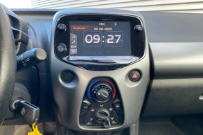 TOYOTA AYGO 1.0 VVT I 72CH X PLAY X SHIFT 5P MY21