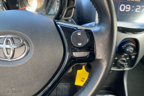 TOYOTA AYGO 1.0 VVT I 72CH X PLAY X SHIFT 5P MY21