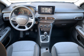 DACIA SANDERO NEUF 1.0 ECO G 100CH STEPWAY EXTREME 