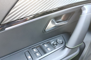 PEUGEOT 2008 1.2 HYBRID 145CH GT E DCS6