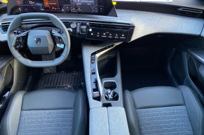 PEUGEOT 5008 NEUF 27 HYBRID 145CH ALLURE E DCS6