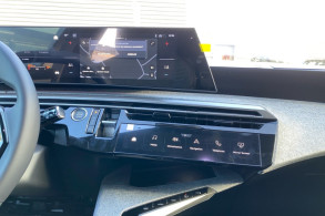 PEUGEOT 5008 NEUF 27 HYBRID 145CH ALLURE E DCS6