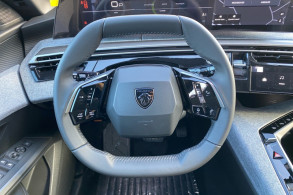 PEUGEOT 5008 NEUF 27 HYBRID 145CH ALLURE E DCS6