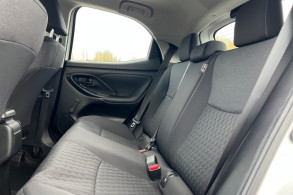 TOYOTA YARIS 116H FRANCE BUSINESS 5P