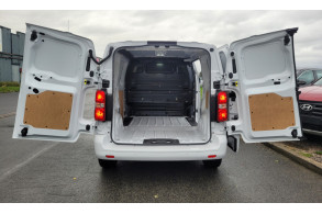 PEUGEOT EXPERT FG M 2.0 BLUEHDI 145CH S S PACK PREMIUM CONNECT EAT8