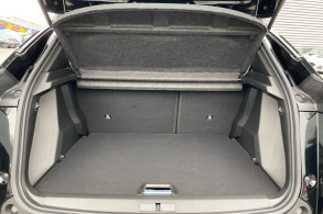 PEUGEOT 2008 1.2 HYBRID 145CH GT E DCS6