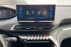 PEUGEOT 3008 1.5 BLUEHDI 130CH S S ALLURE EAT8