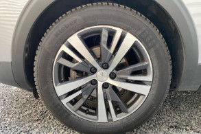 PEUGEOT 3008 1.5 BLUEHDI 130CH S S ALLURE EAT8