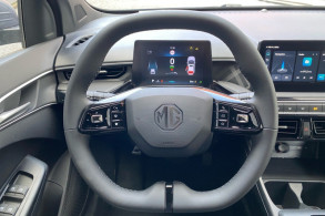 MG MOTOR MG3 NEUF HYBRID 195CH LUXURY