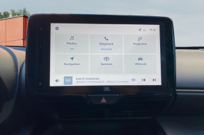 TOYOTA YARIS CROSS 116H DESIGN MC24