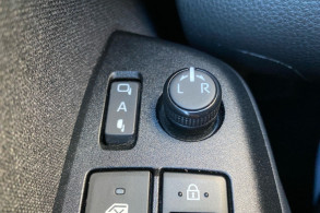 TOYOTA YARIS CROSS 116H DESIGN MC24