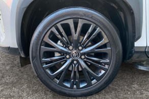 TOYOTA YARIS CROSS 116H DESIGN MC24