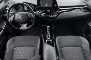 TOYOTA C HR 2.0 HYBRIDE 184CH DESIGN ULTIMATE E CVT