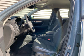 VOLVO XC40 T3 163CH MOMENTUM GEARTRONIC 8