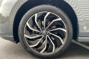 VOLKSWAGEN GOLF VIII 1.5 TSI ACT OPF 130CH ACTIVE