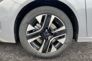 PEUGEOT 208 NEUF 26 1.2 HYBRID 145CH ALLURE E DCS6