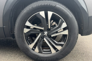 PEUGEOT 2008 1.2 ESSENCE 100CH S S ALLURE 122G