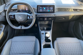 MG MOTOR MG3 NEUF HYBRID 195CH LUXURY