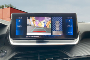 PEUGEOT 2008 1.5 BLUEHDI 130CH S S ALLURE EAT8