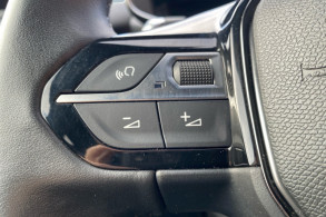 PEUGEOT 2008 1.2 ESSENCE 130CH S S ALLURE EAT8