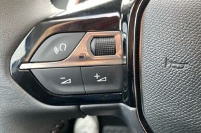 PEUGEOT 208 1.2 ESSENCE 100CH S S ALLURE PACK EAT8