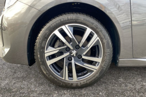 PEUGEOT 208 1.2 ESSENCE 100CH S S ALLURE PACK EAT8