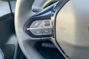 PEUGEOT 208 1.2 ESSENCE 100CH S S ALLURE